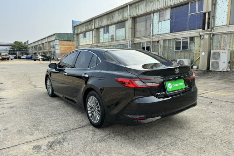 Used Toyota Camry 2024 Dual-Motor 2.0 HG Premium Edition Exterior 7