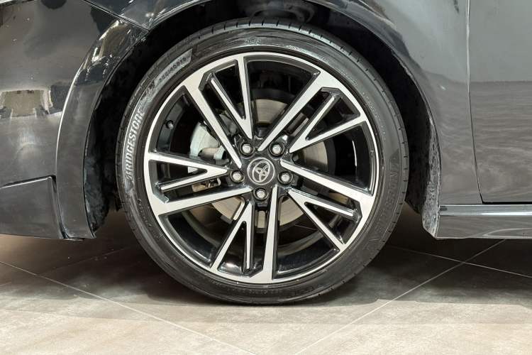Used Toyota Camry 2024 Dual-Motor 2.0HS Sport Edition Exterior 8