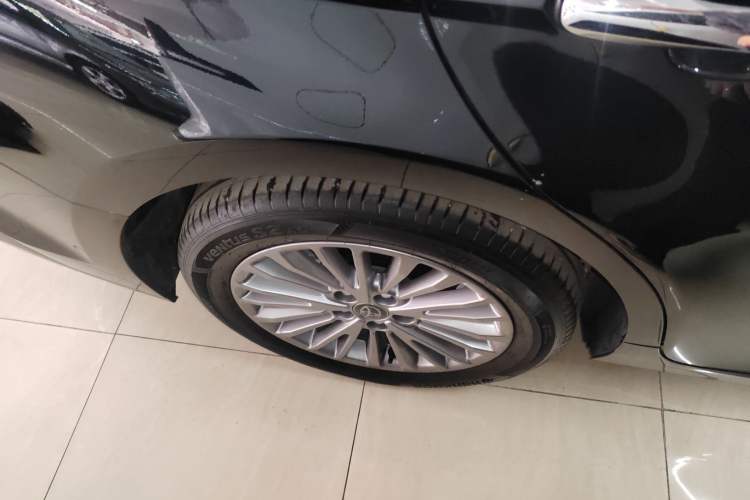 Used Toyota Camry 2024 Dual-Motor 2.0 HGVP Luxury Edition Exterior 8