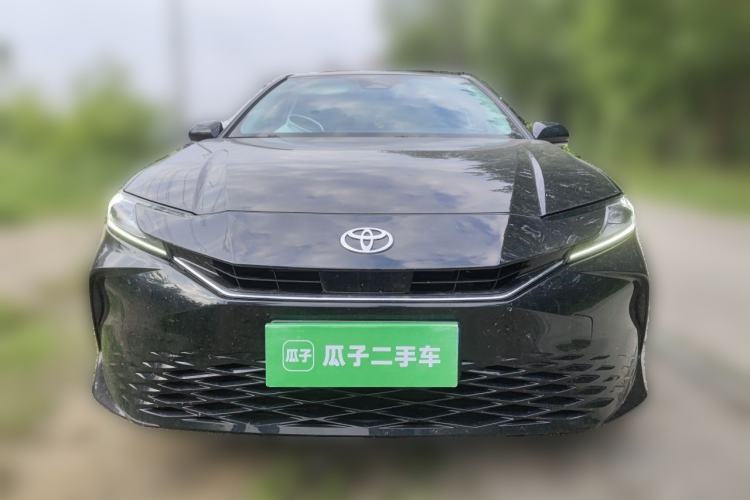 Used Toyota Camry 2024 Dual-Motor 2.0 HE Elite Edition Front