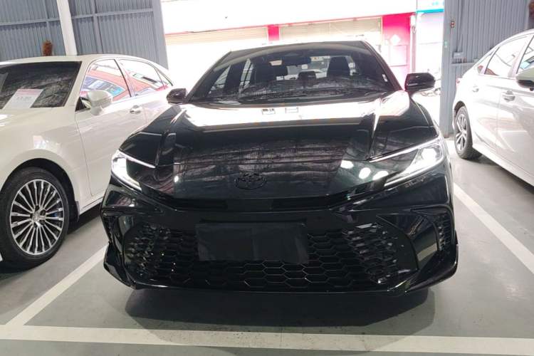 Used Toyota Camry 2024 Dual-Motor 2.0HS Sport Edition Front