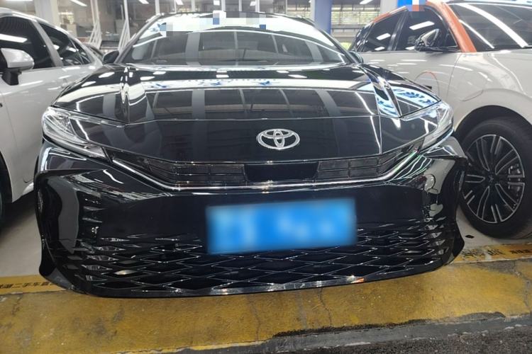 Used Toyota Camry 2024 Dual-Motor 2.0 HGVP Luxury Edition Front