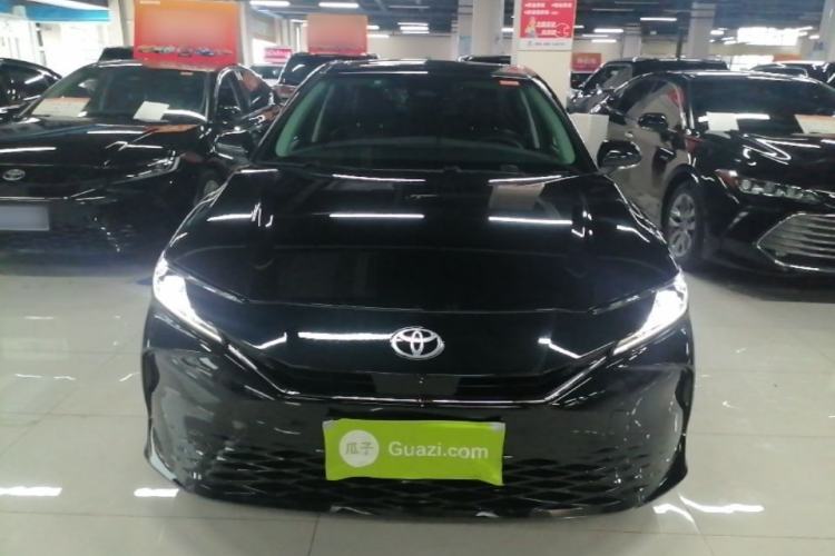 Used Toyota Camry 2024 Dual-Motor 2.0 HE Elite Edition Front