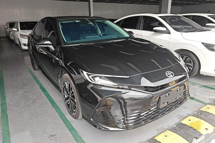 Used Toyota Camry 2024 Dual-Engine 2.5HG Prestige Edition Front Right 45 Deg