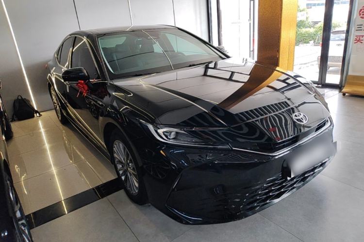 Used Toyota Camry 2024 Dual-Motor 2.0 HGVP Luxury Edition Front Right 45 Deg