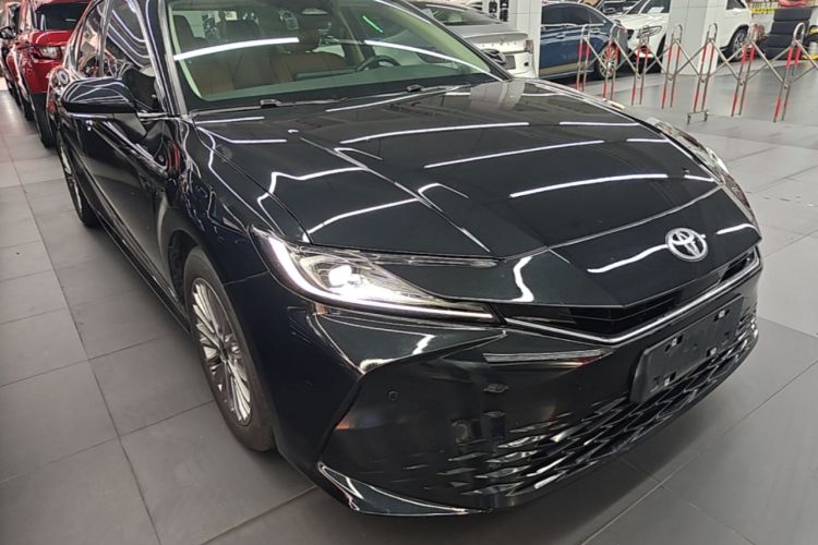 Used Toyota Camry 2024 2.0 GVP Luxury Edition Front Right 45 Deg