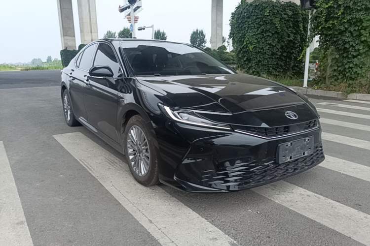 Used Toyota Camry 2024 Dual-Motor 2.0 HGVP Luxury Edition Front Right 45 Deg