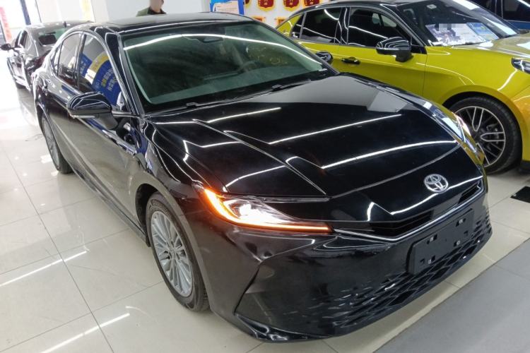 Used Toyota Camry 2024 Dual-Motor 2.0 HE Elite Edition Front Right 45 Deg