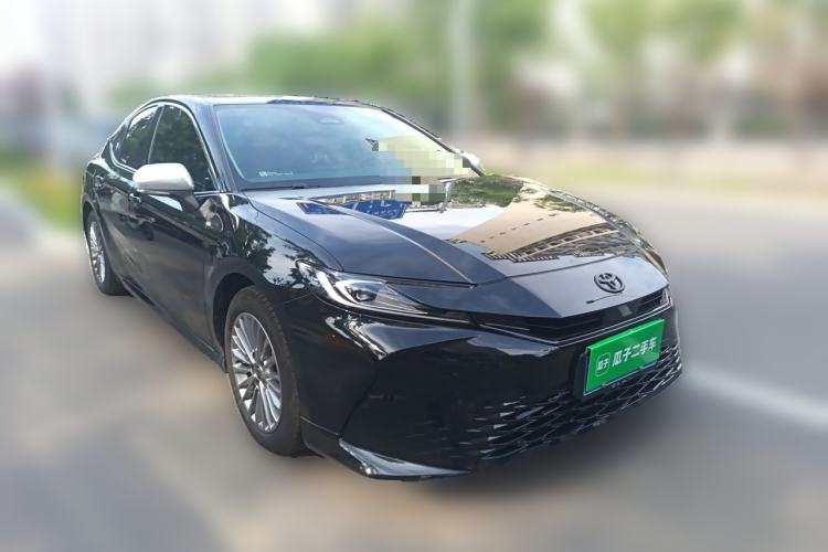 Used Toyota Camry 2024 Dual-Motor 2.0 HE Elite Edition Front Right 45 Deg