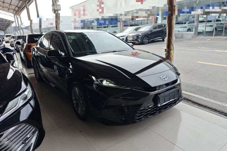 Used Toyota Camry 2024 2.0E Elite Edition Front Right 45 Deg