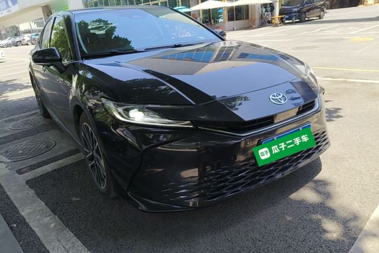 Used Toyota Camry 2024 Dual-Motor 2.0 HG Premium Edition Front Right 45 Deg