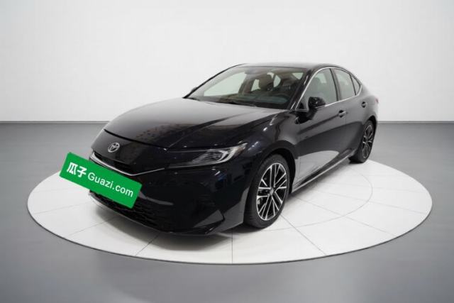 Ojetý Toyota Camry 2024 Dual-Engine 2.5HG Prestige Edition