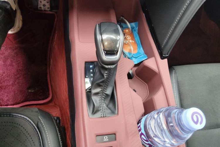 Used Toyota Camry 2024 Dual-Motor 2.0HS Sport Edition Gear Lever
