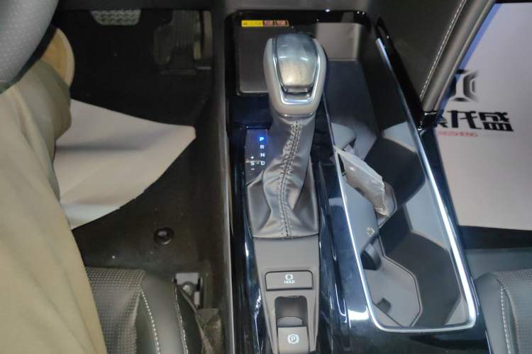 Used Toyota Camry 2024 Dual-Engine 2.5HG Prestige Edition Gear Lever
