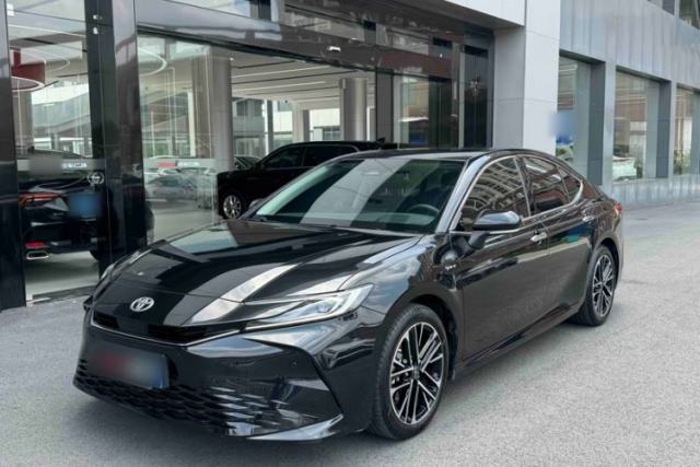 Used Toyota Camry 2024 Dual-Engine 2.5HG Prestige Edition