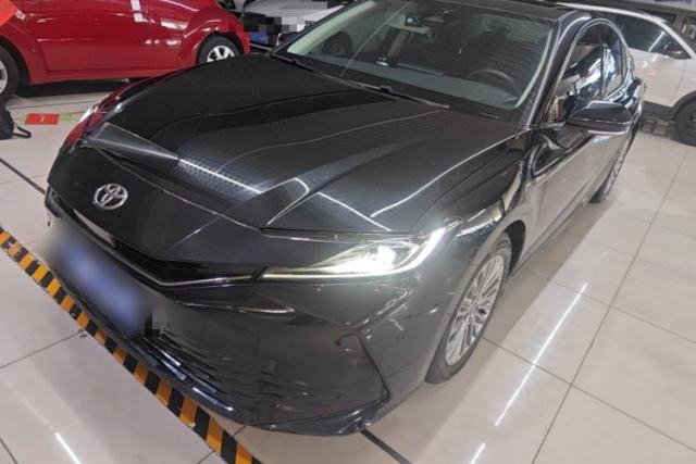 Used Toyota Camry 2024 Dual-Motor 2.0 HE Elite Edition