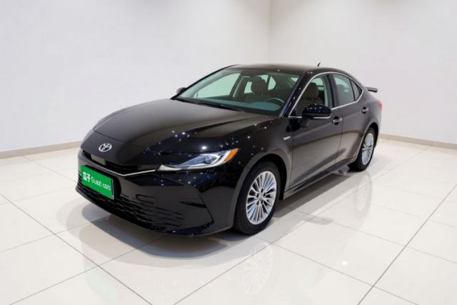 Used Toyota Camry 2024 Dual-Motor 2.0 HGVP Luxury Edition