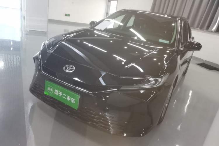 Toyota Camry 2024 2.0 GVP Luxury Edition