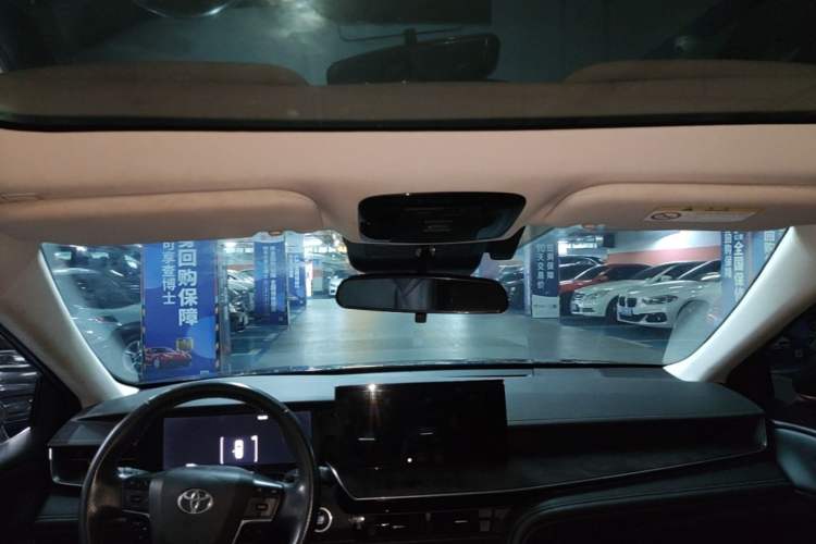 Used Toyota Camry 2024 2.0G Prestige Edition Headliner