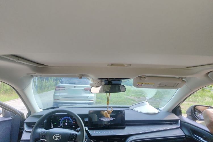 Used Toyota Camry 2024 Dual-Motor 2.0 HE Elite Edition Headliner