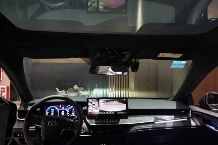 Used Toyota Camry 2024 Dual-Motor 2.0HS Sport Edition Headliner