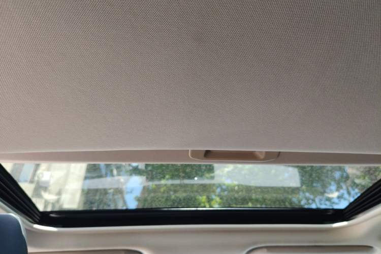 Used Toyota Camry 2024 Dual-Motor 2.0 HGVP Luxury Edition Headliner
