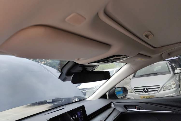 Used Toyota Camry 2024 2.0 GVP Luxury Edition Headliner