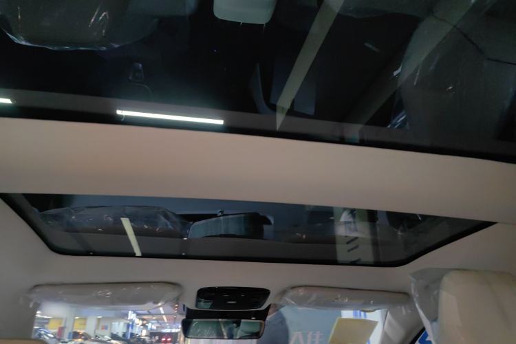 Used Toyota Camry 2024 Dual-Engine 2.5HG Prestige Edition Headliner