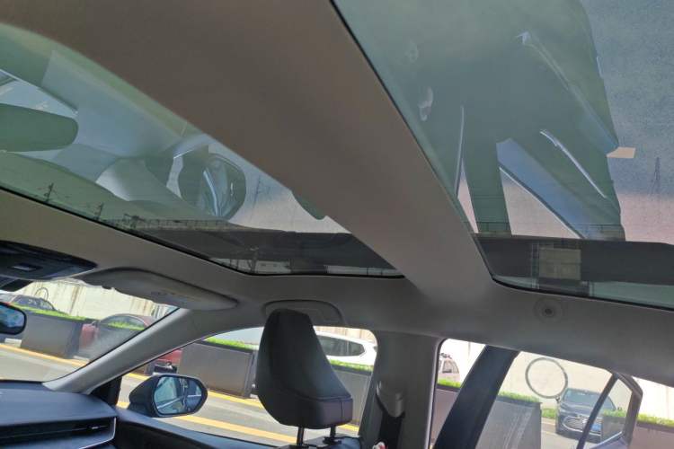 Used Toyota Camry 2024 2.0G Prestige Edition Headliner