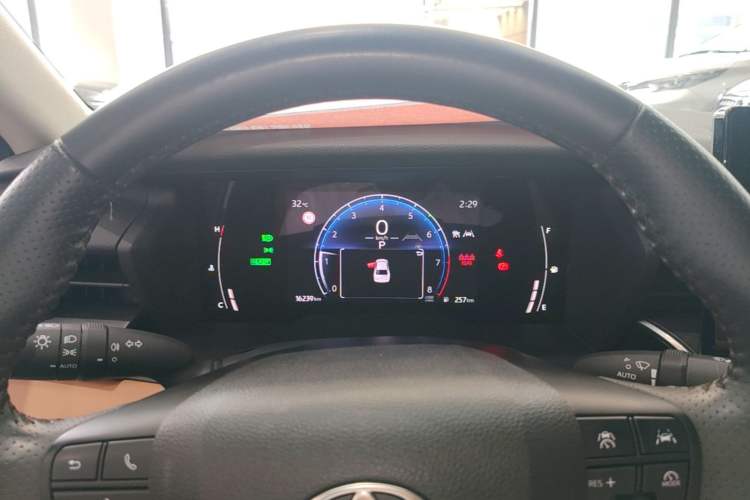 Used Toyota Camry 2024 Dual-Motor 2.0 HGVP Luxury Edition Instrument Cluster
