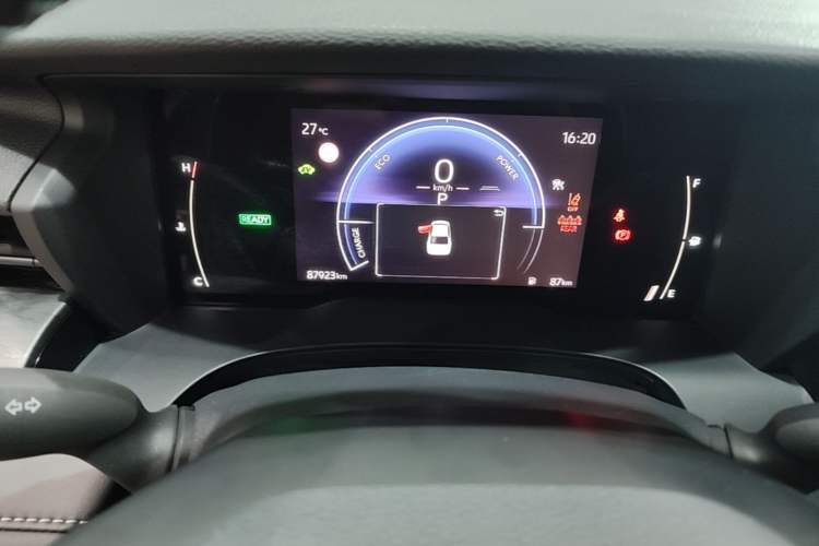 Used Toyota Camry 2024 Dual-Motor 2.0 HGVP Luxury Edition Instrument Cluster