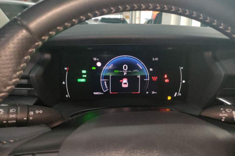 Used Toyota Camry 2024 Dual-Motor 2.0 HGVP Luxury Edition Instrument Cluster