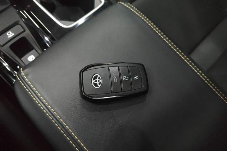 Used Toyota Camry 2024 Dual-Motor 2.0 HE Elite Edition Interior 1