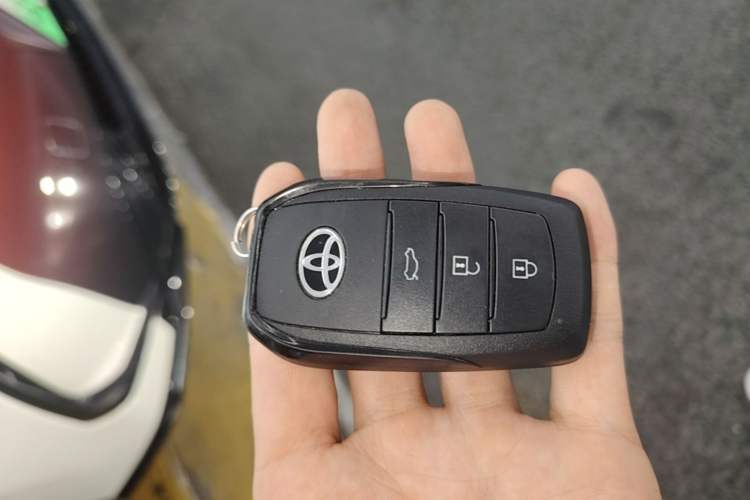 Used Toyota Camry 2024 Dual-Motor 2.0 HGVP Luxury Edition Interior 1