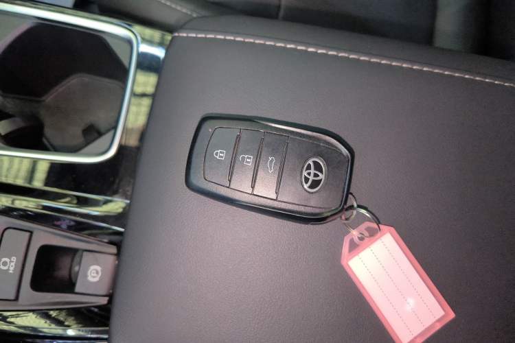 Used Toyota Camry 2024 Dual-Motor 2.0 HG Premium Edition Interior 1