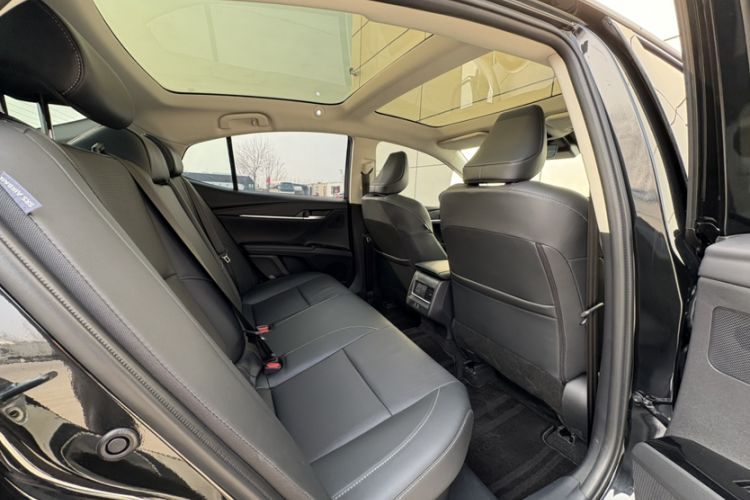 Used Toyota Camry 2024 Dual-Engine 2.5HG Prestige Edition Interior 2