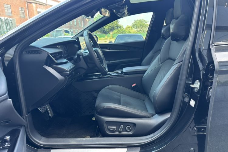 Used Toyota Camry 2024 Dual-Motor 2.0 HXS Sport Plus Edition Interior 2