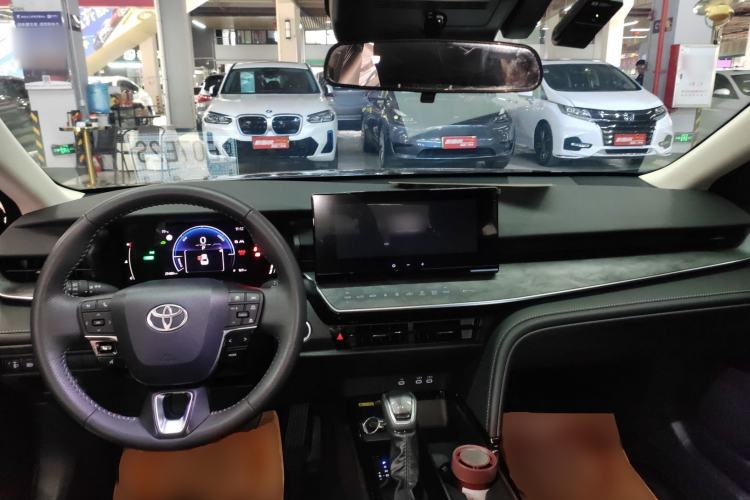 Used Toyota Camry 2024 Dual-Motor 2.0 HGVP Luxury Edition Interior 2