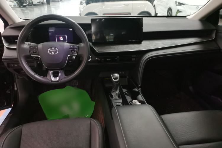 Used Toyota Camry 2024 Dual-Motor 2.0 HGVP Luxury Edition Interior 2