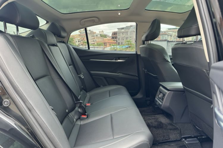 Used Toyota Camry 2024 Dual-Engine 2.5HG Prestige Edition Interior 3