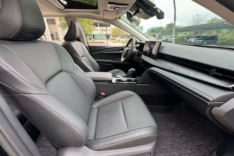 Used Toyota Camry 2024 2.0 GVP Luxury Edition Interior 3
