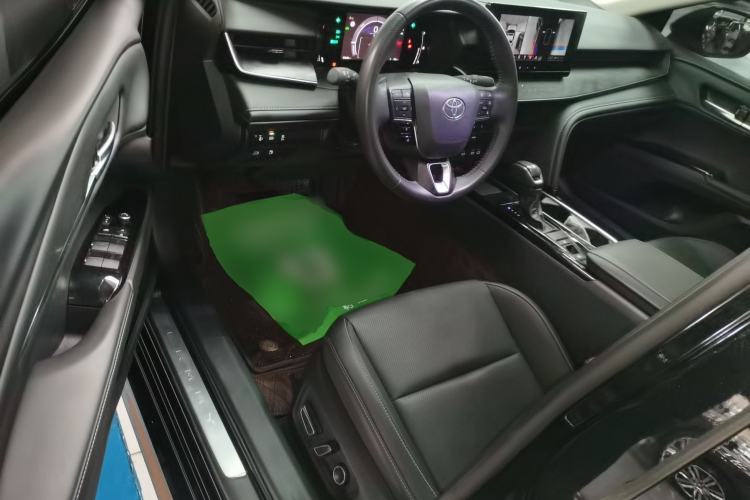 Used Toyota Camry 2024 Dual-Motor 2.0 HGVP Luxury Edition Interior 3