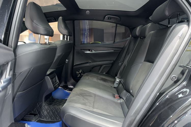 Used Toyota Camry 2024 Dual-Motor 2.0HS Sport Edition Interior 4