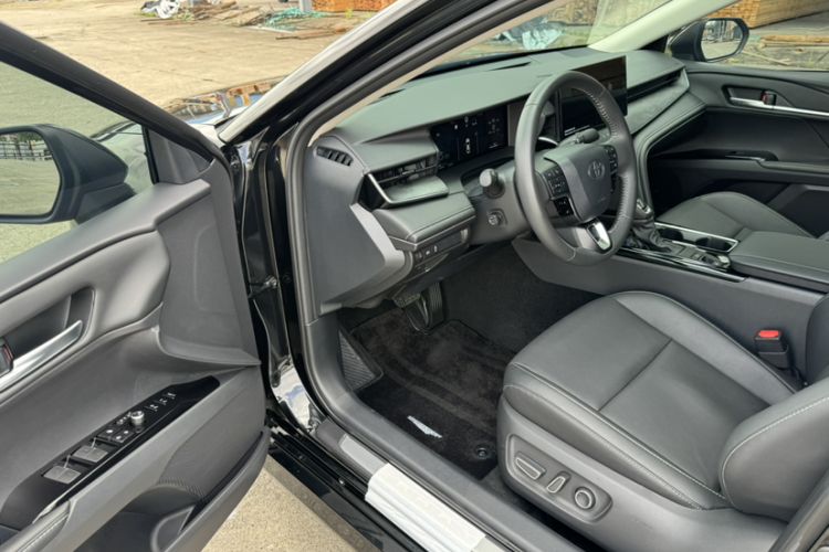 Used Toyota Camry 2024 Dual-Engine 2.5HG Prestige Edition Interior 5