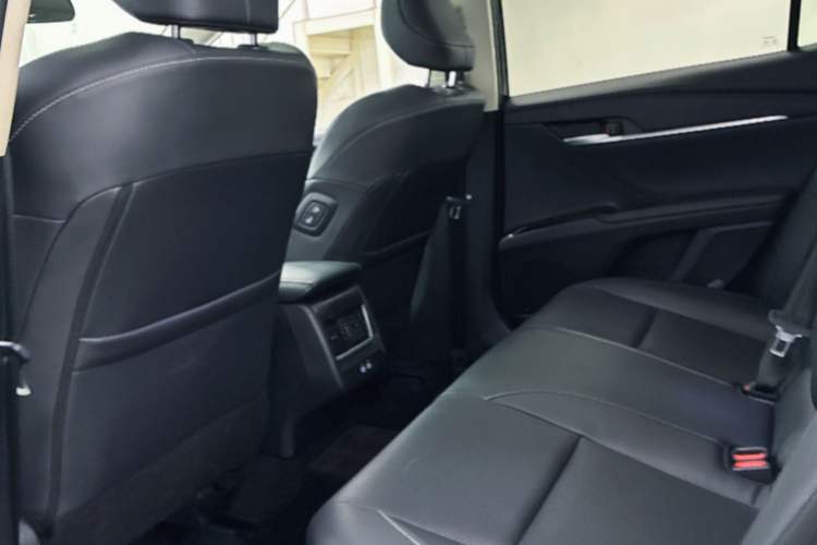 Used Toyota Camry 2024 Dual-Motor 2.0 HGVP Luxury Edition Interior 5