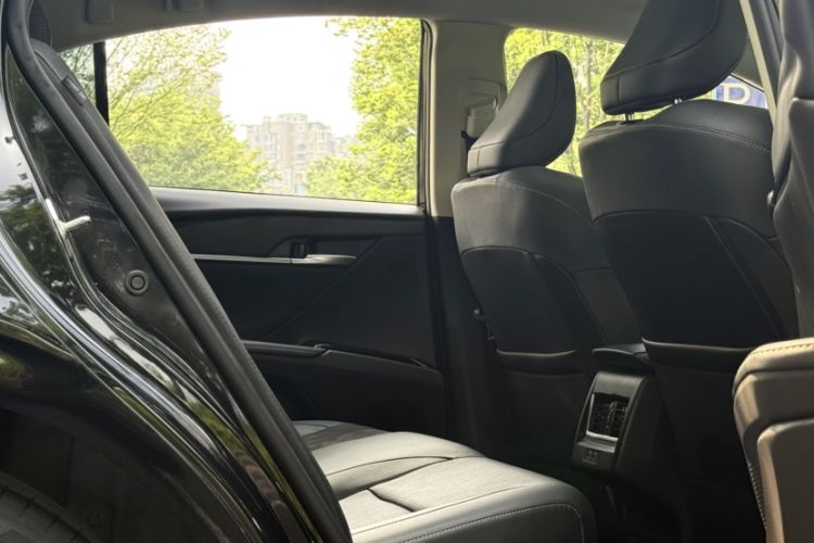 Used Toyota Camry 2024 2.0G Prestige Edition Interior 6