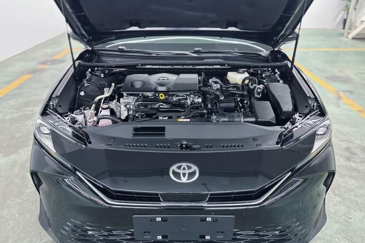 Used Toyota Camry 2024 Dual-Motor 2.0 HGVP Luxury Edition Interior 7