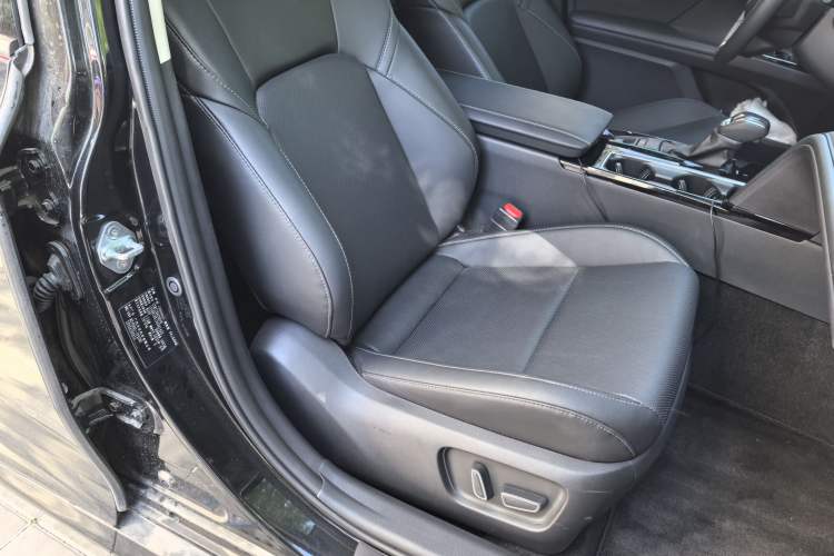 Used Toyota Camry 2024 Dual-Motor 2.0 HGVP Luxury Edition Interior 7