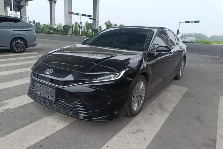 Used Toyota Camry 2024 Dual-Motor 2.0 HGVP Luxury Edition Guazi used car, China used car export, Used car for sale, Used cars, Cheapest cars for sale