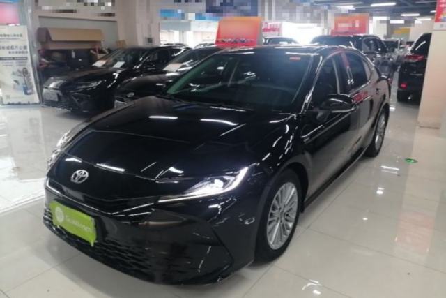 Used Toyota Camry 2024 Dual-Motor 2.0 HE Elite Edition